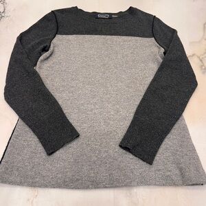 Magaschoni New York Gray Cashmere Sweater Small Womens